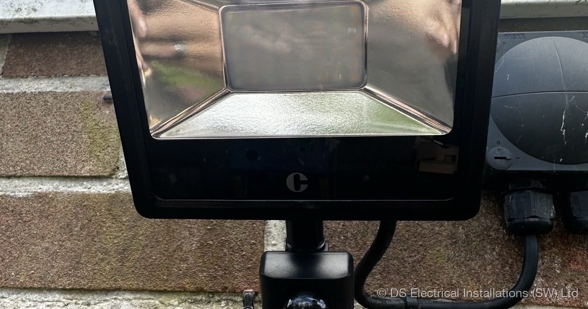 Garden lighting install, IP65 luminaires + 12V SELV system