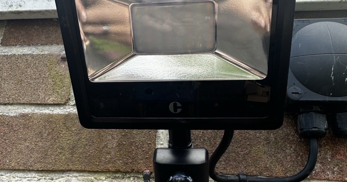 Garden lighting install — IP65 luminaires + 12V SELV system — Bath
