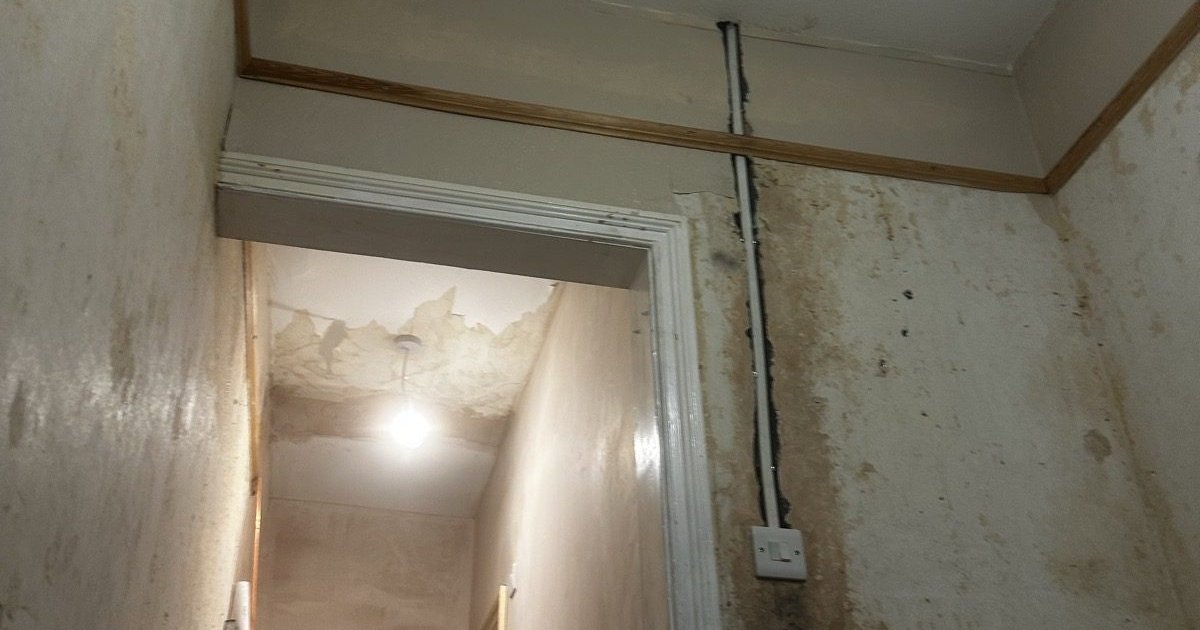 Mains-interlinked smoke alarm fitted by DS Electrical to BS 5839-6 Grade D in Mid Somerset